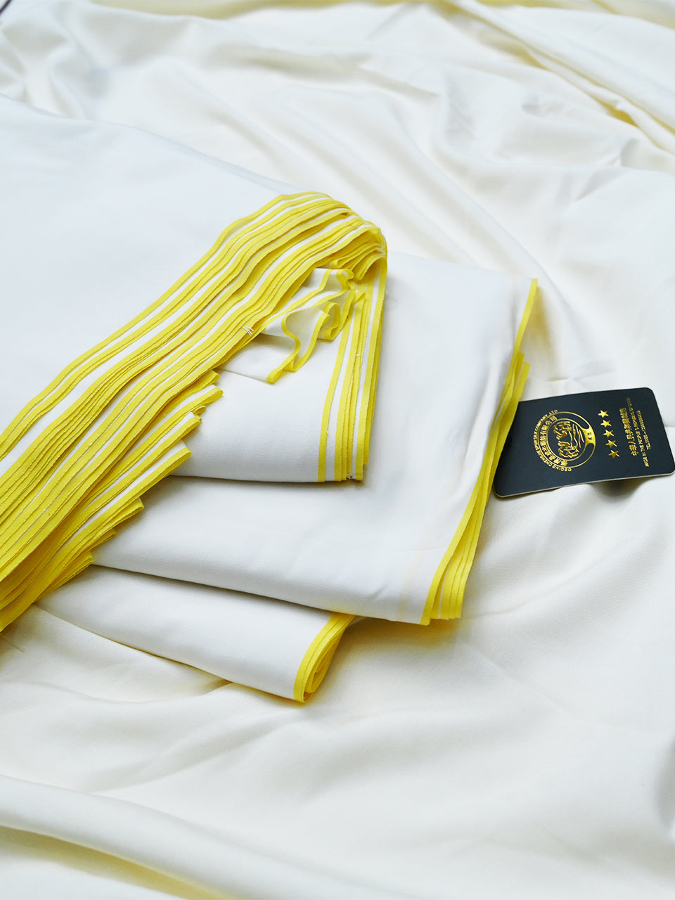 Chengjie Regal Luxe Classic Booski Suit | P8&6 | Golden Border